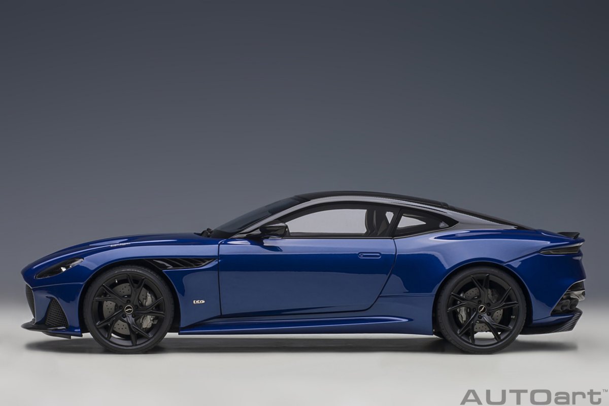 Aston Martin DBS Superleggera (2019) in Zaffre Blue
