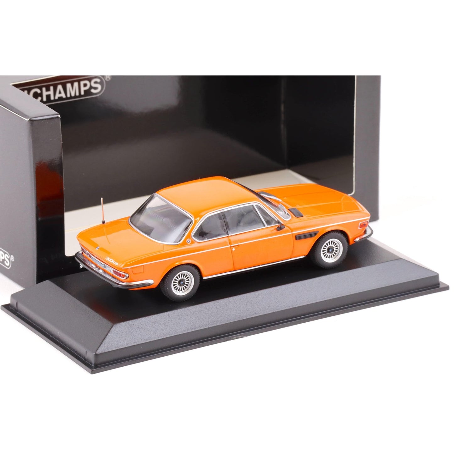 BMW 3.0 CS (1968) in Orange