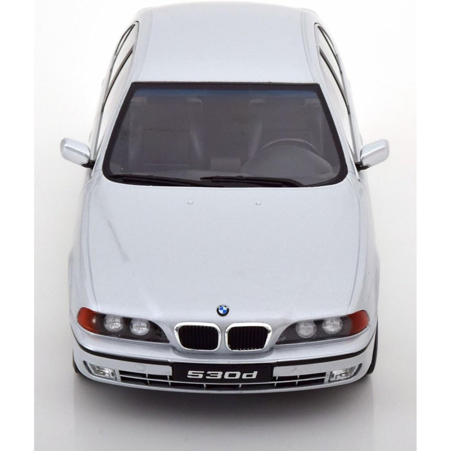 BMW 530d E39 Sedan (1995) in Silver