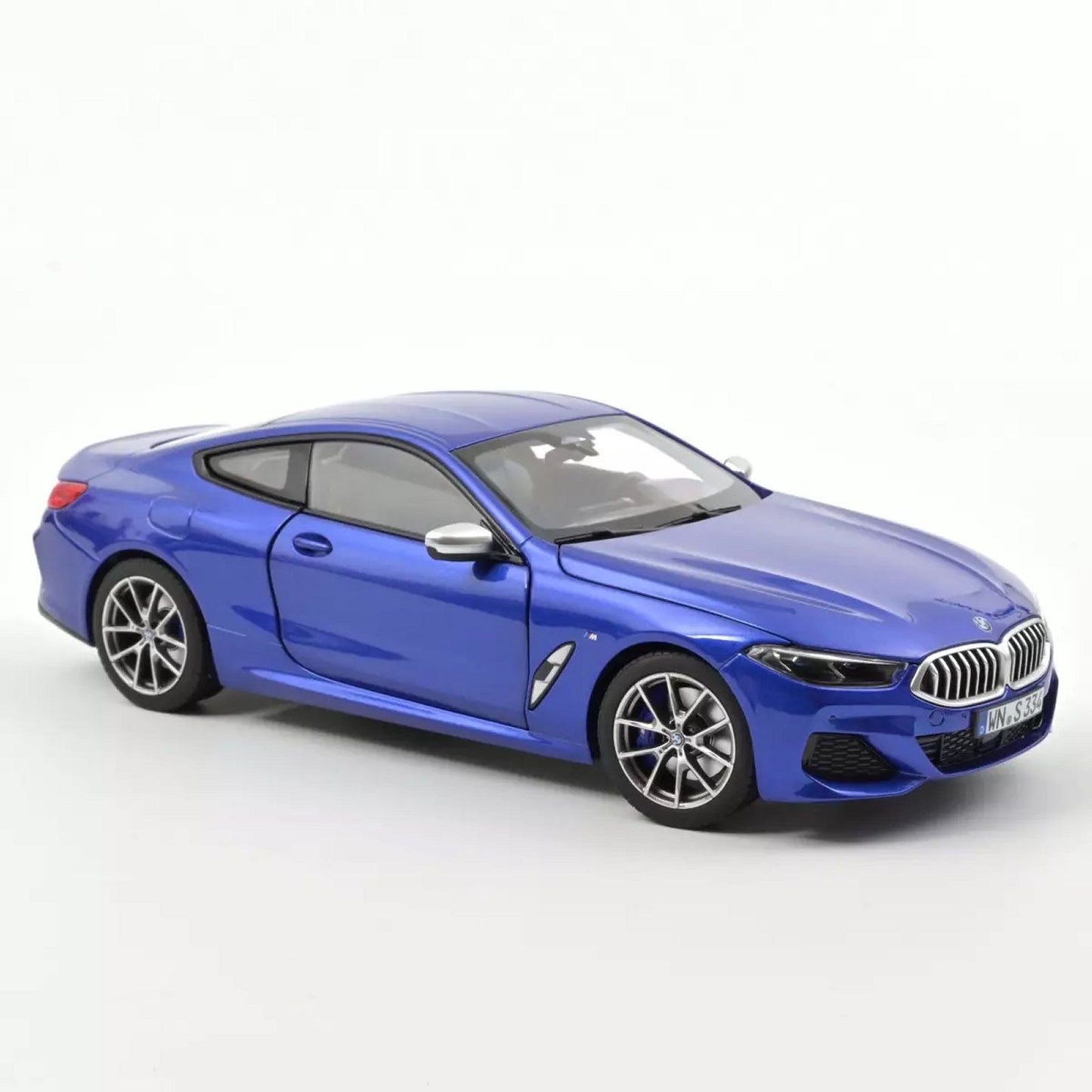 BMW M850i (2019) in Metallic Blue