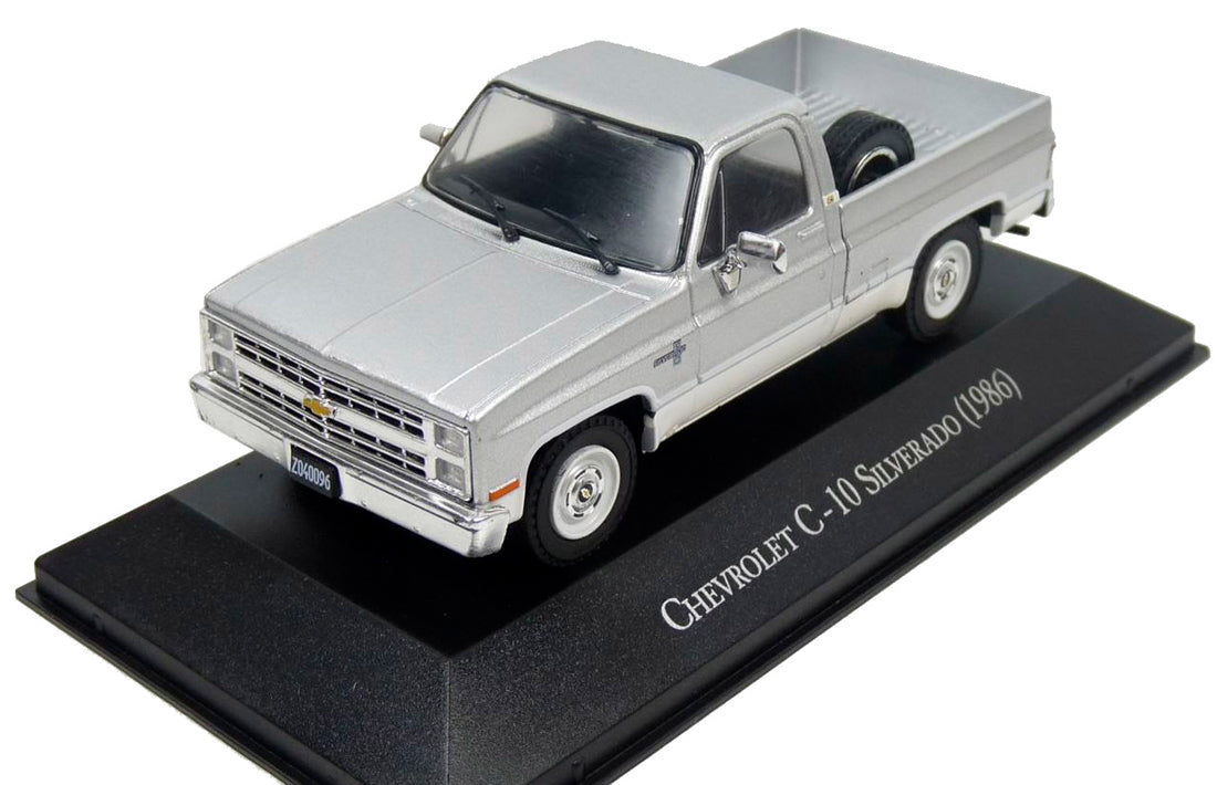 Chevrolet C-10 Silverado (1986) in Silver