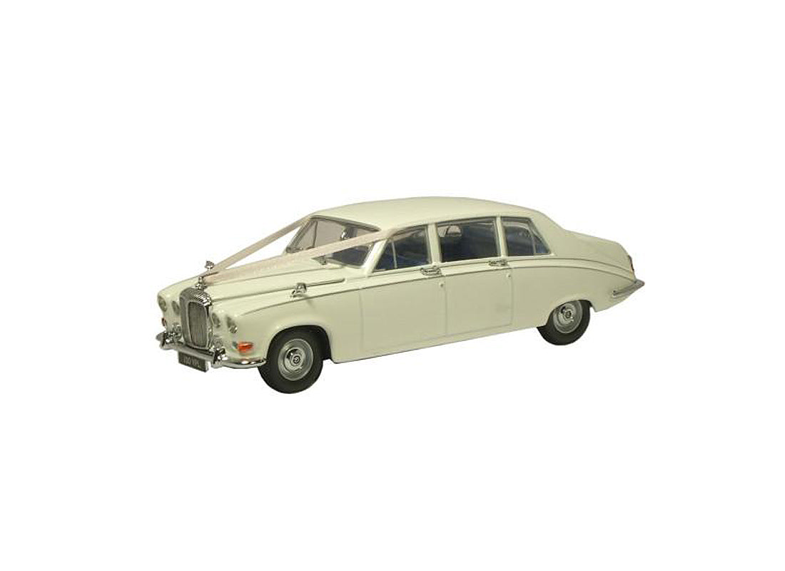 Daimler DS420 Limousine (Wedding Car) in White