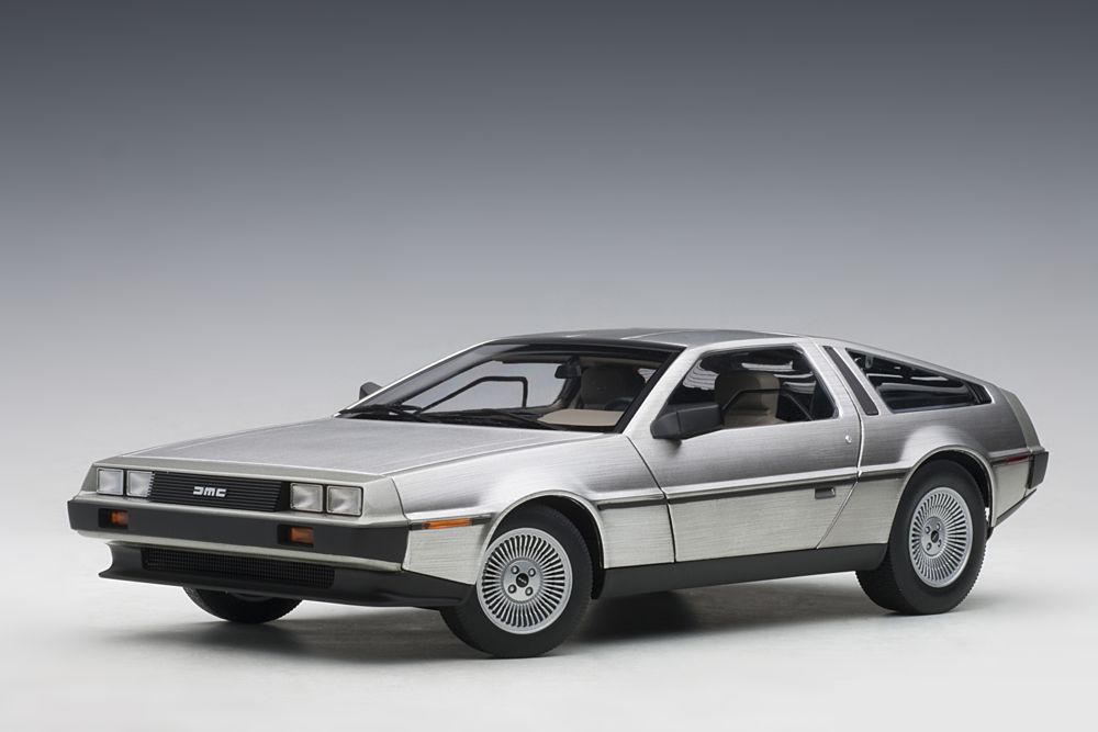 DeLorean DMC 12 (1981) in Satin Silver
