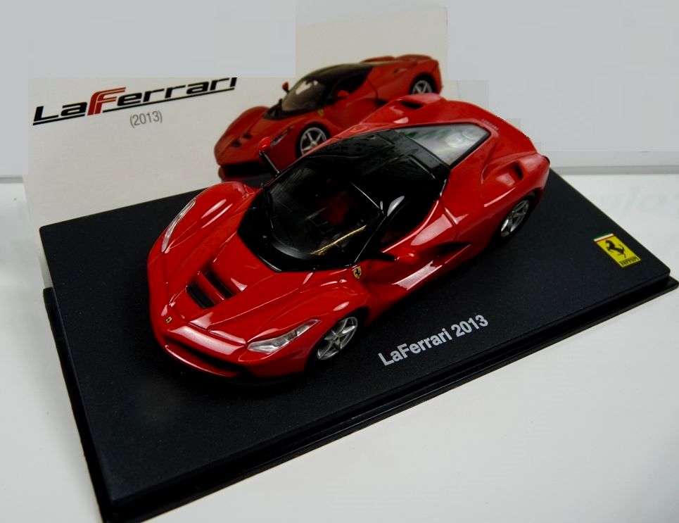 Ferrari LaFerrari (2013) in Red