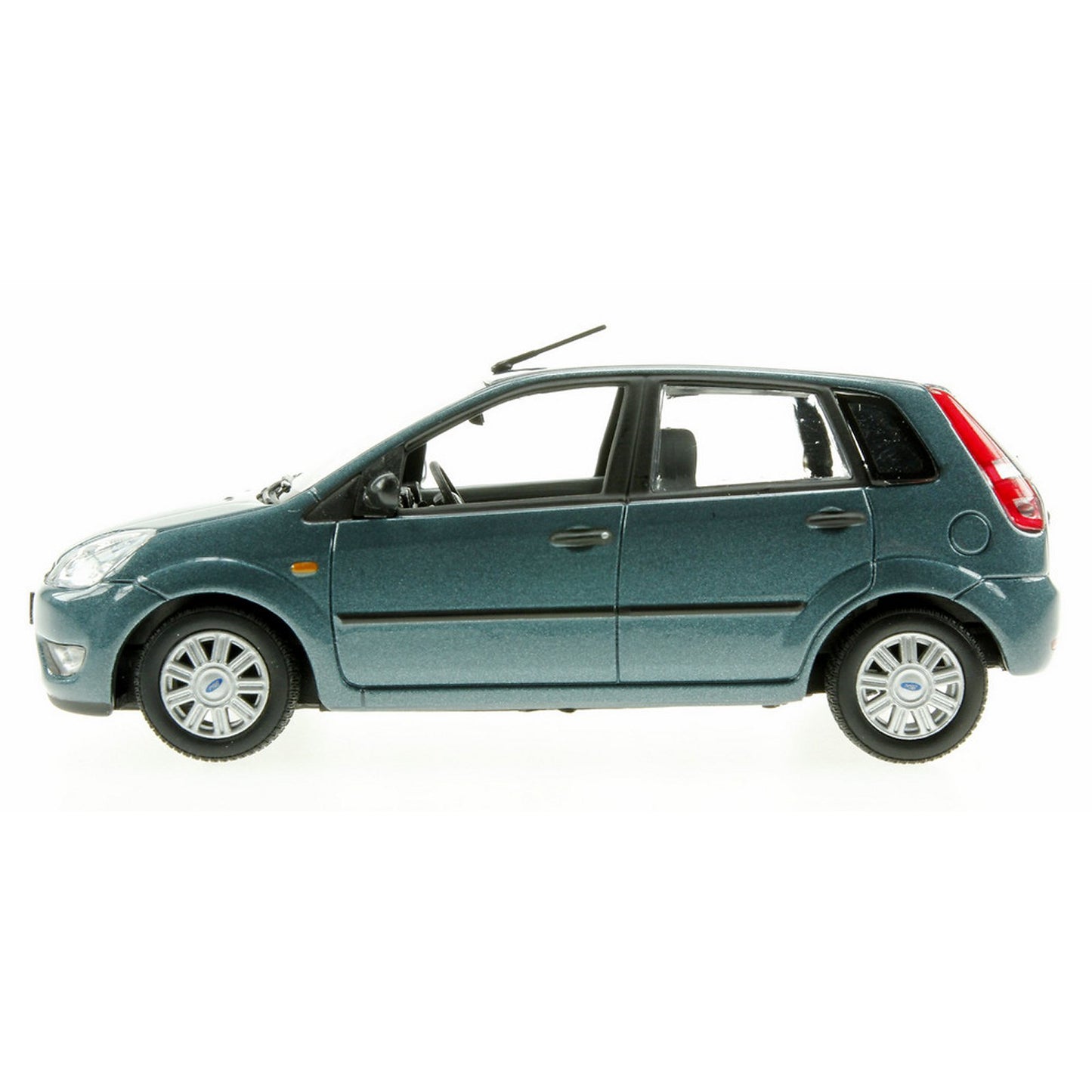 Ford Fiesta Mk5 (5 Door 2002) in Metallic Green
