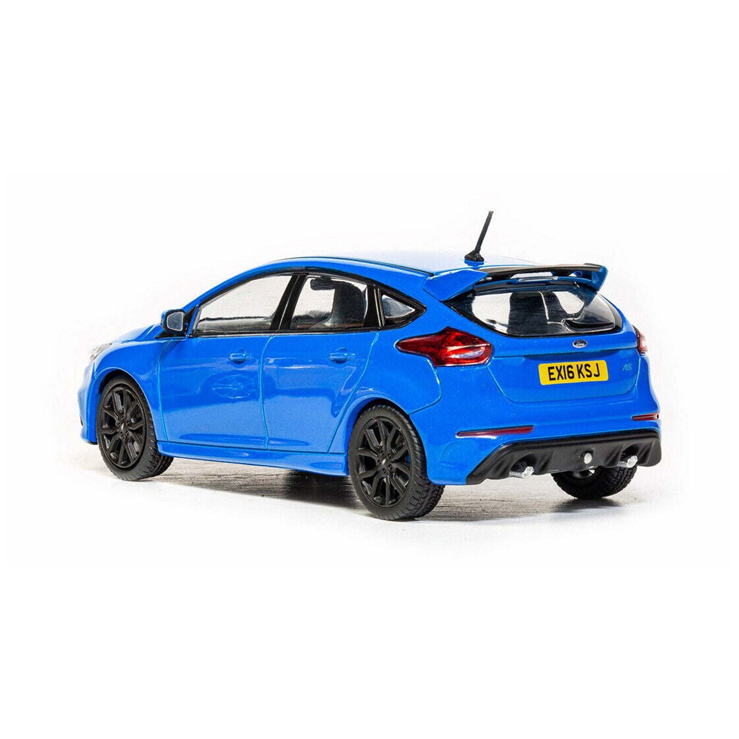 Ford Focus Mk3 RS in Nitrous Blue