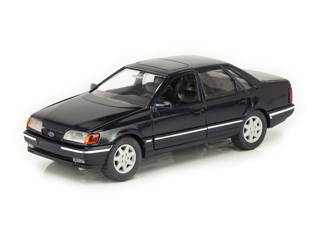 Ford Scorpio in Dark Blue