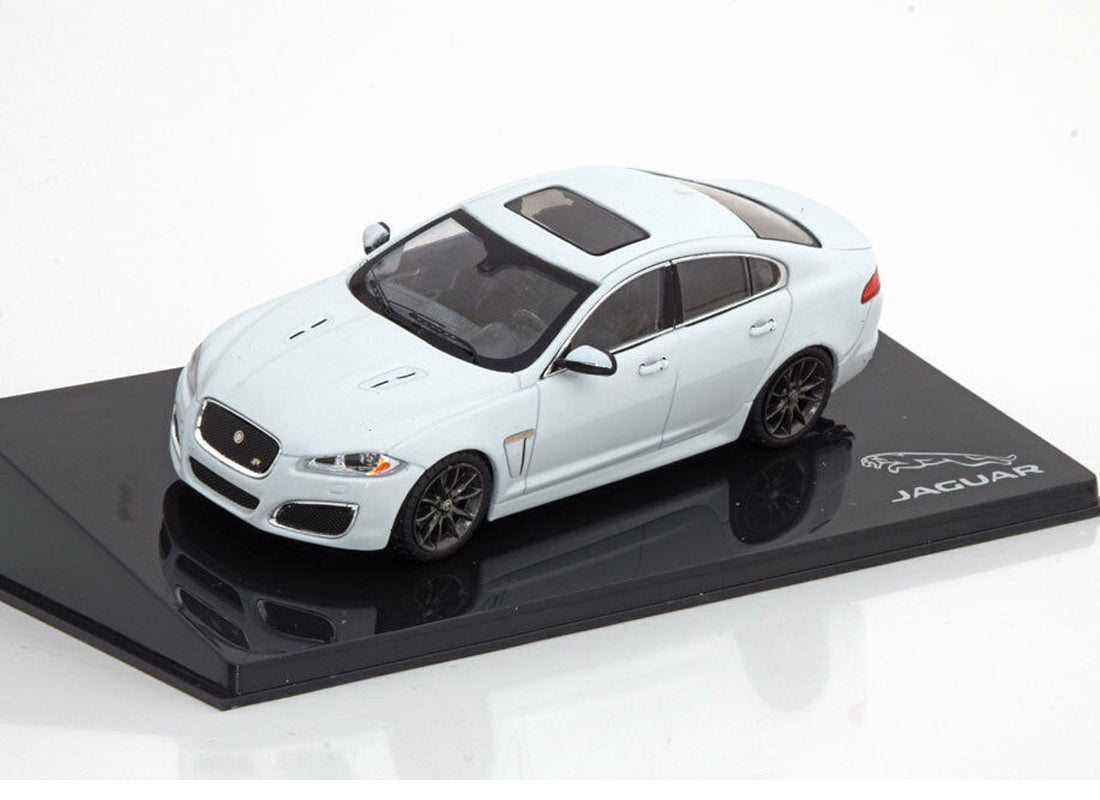 Jaguar XF R in Polaris White
