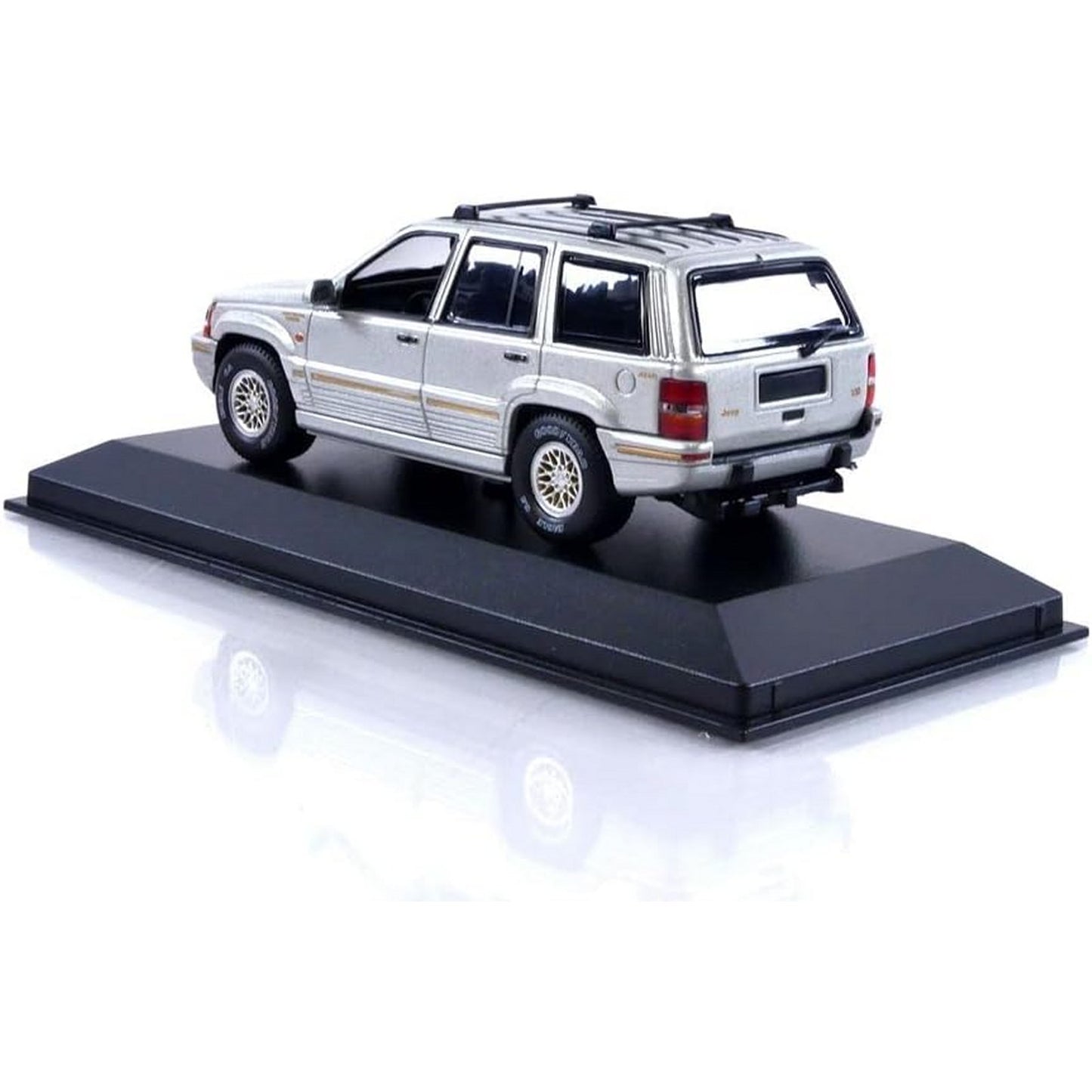 Jeep Grand Cherokee (1995) in Silver