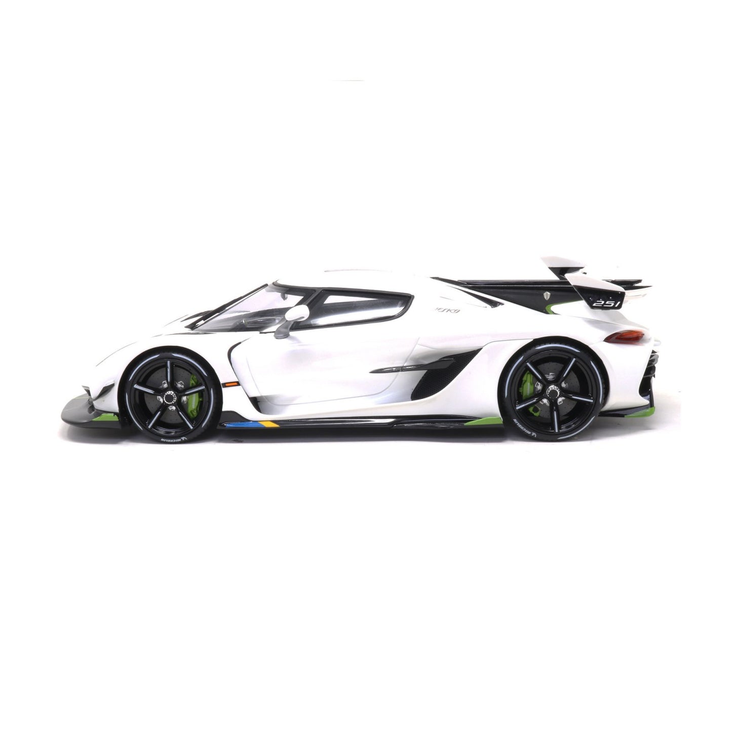 Koenigsegg Jesko (Resin Series) in White