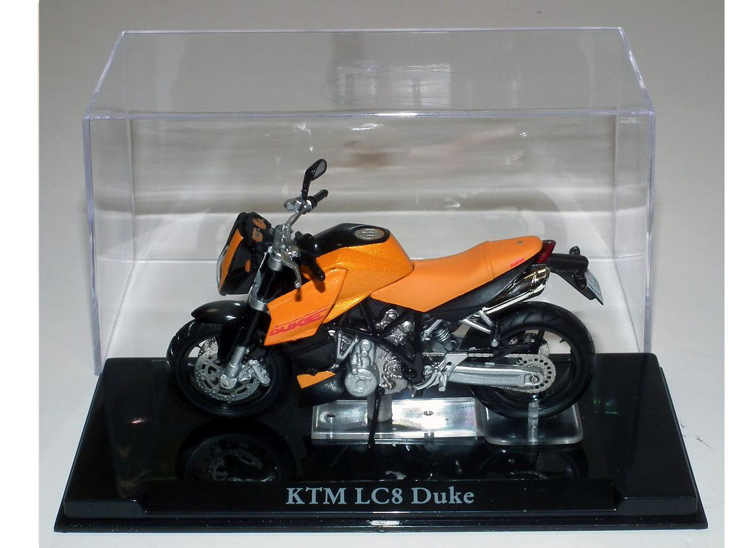 KTM LC8 Duke in Orange