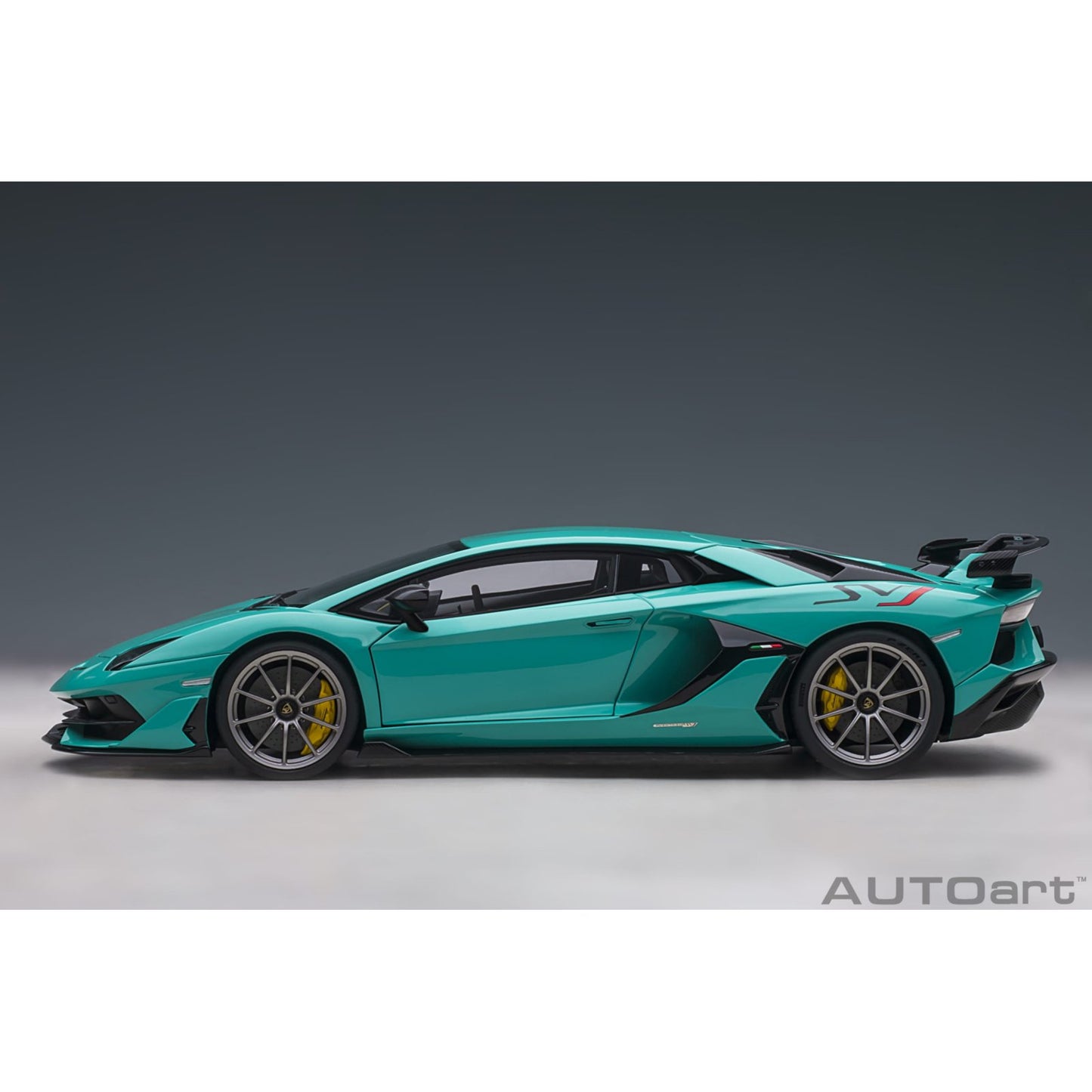 Lamborghini Aventador SVJ (2019) in Blue