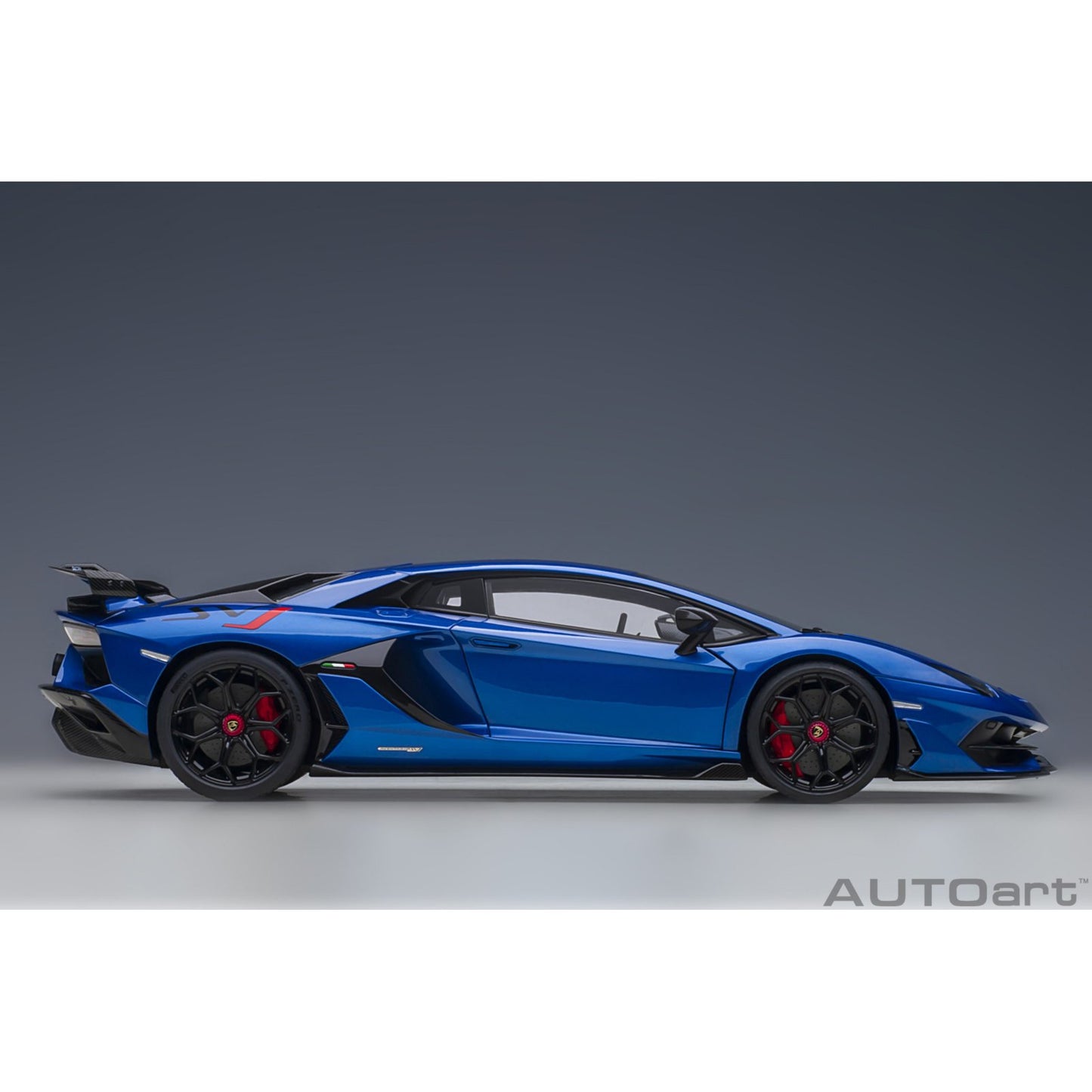 Lamborghini Aventador SVJ (2019) in Metallic Blue