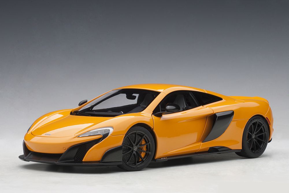 McLaren 675 LT (2016) in McLaren Orange