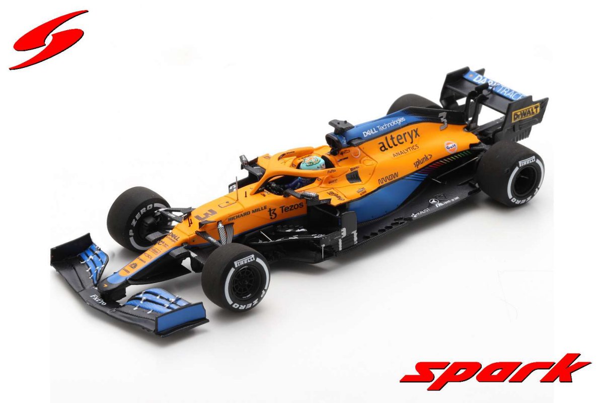 McLaren MCL35M Daniel Ricciardo (Winner Italian GP - With Pit Board 2021) in Orange/Blue