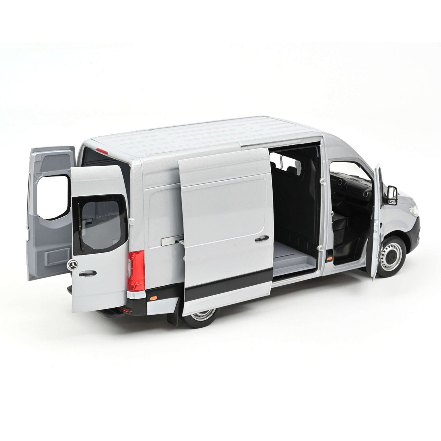 Mercedes Benz Sprinter (2018) in Silver