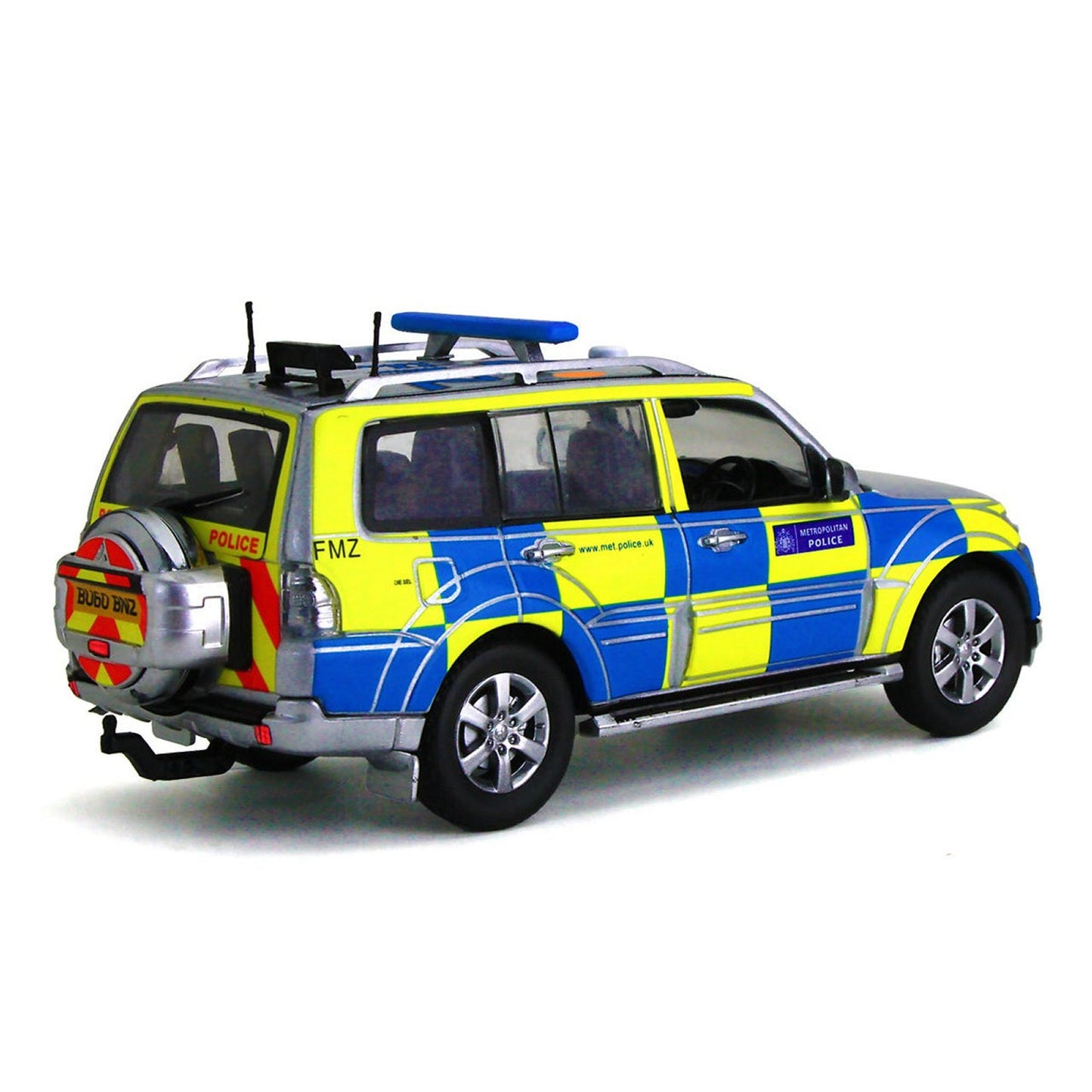 Mitsubishi Shogun Metropolitan Police in Silver/Blue/Yellow