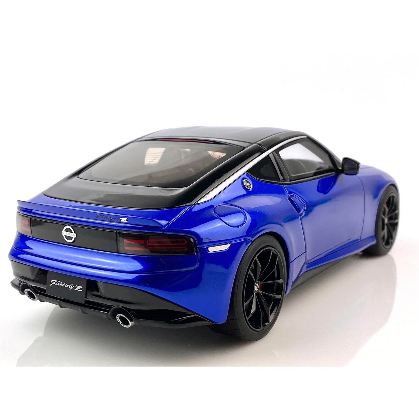 Nissan Fairlady Z (Resin Model) in Blue