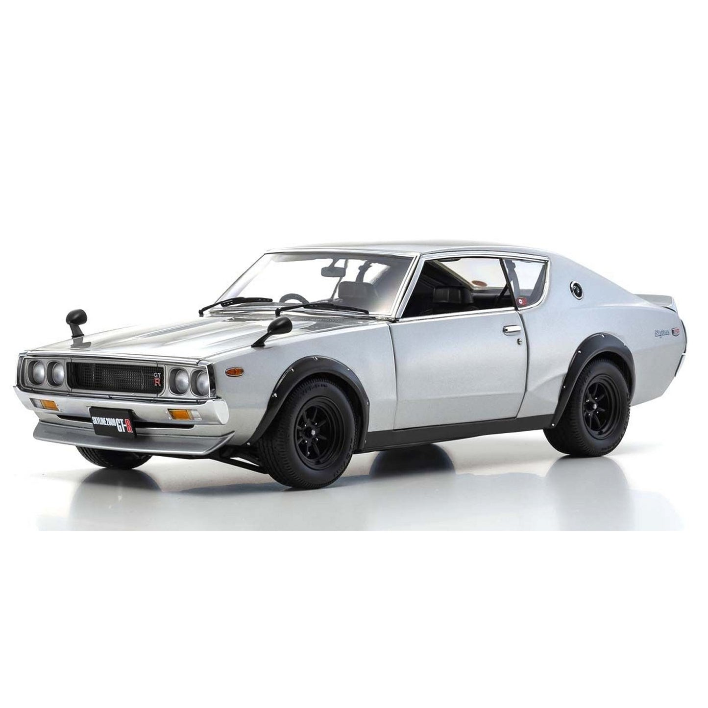 Nissan Skyline 2000 GT-R in Silver