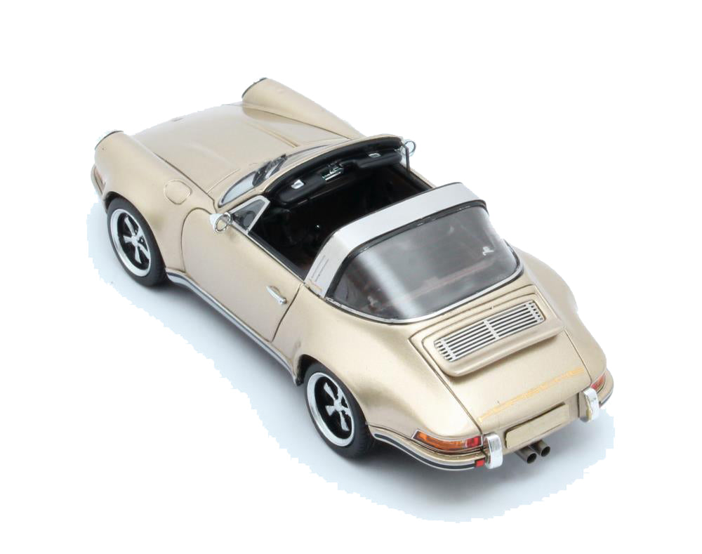 Porsche 911 Targa Singer Design (2014) in Gold