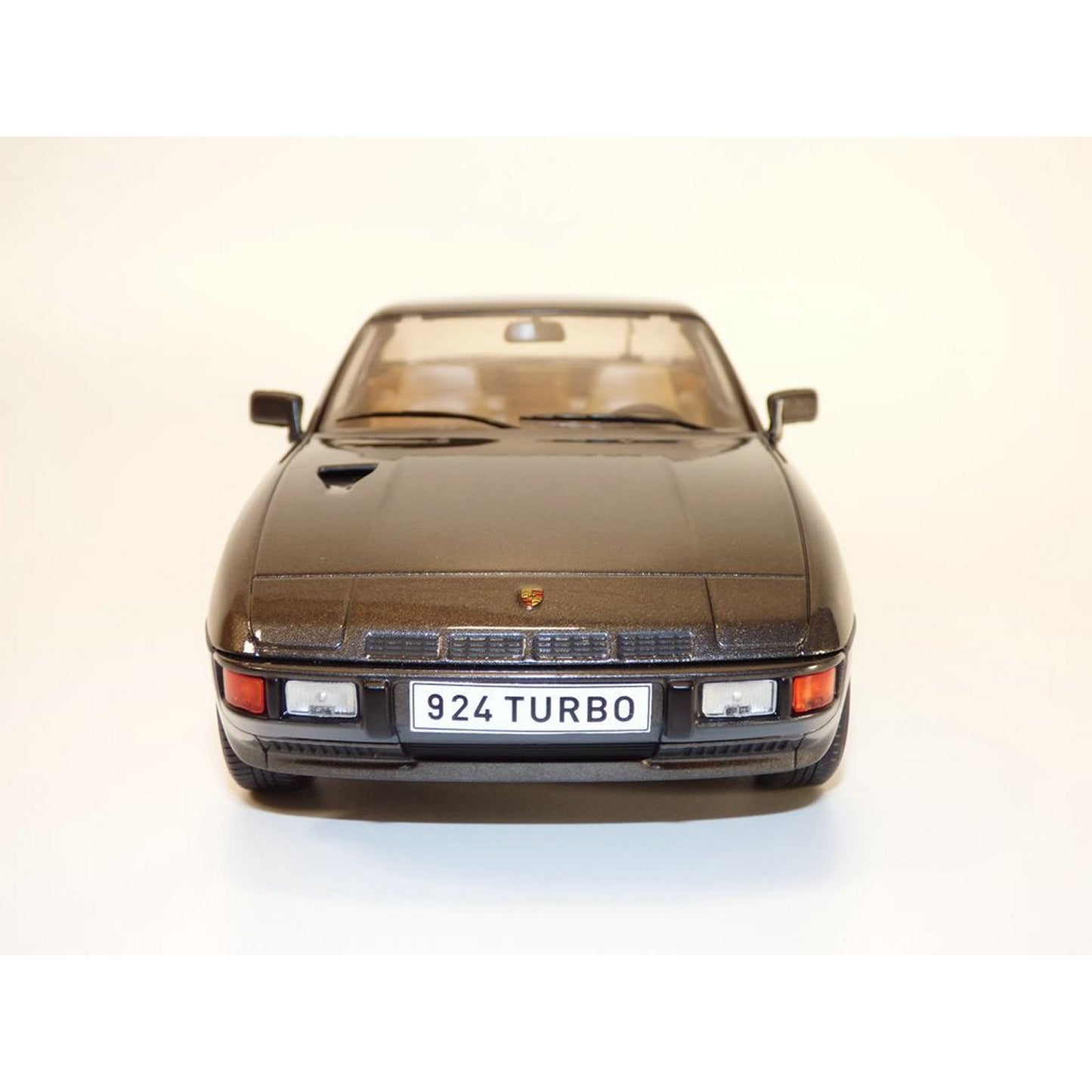 Porsche 924 Turbo (1979) in Metallic Dark Grey