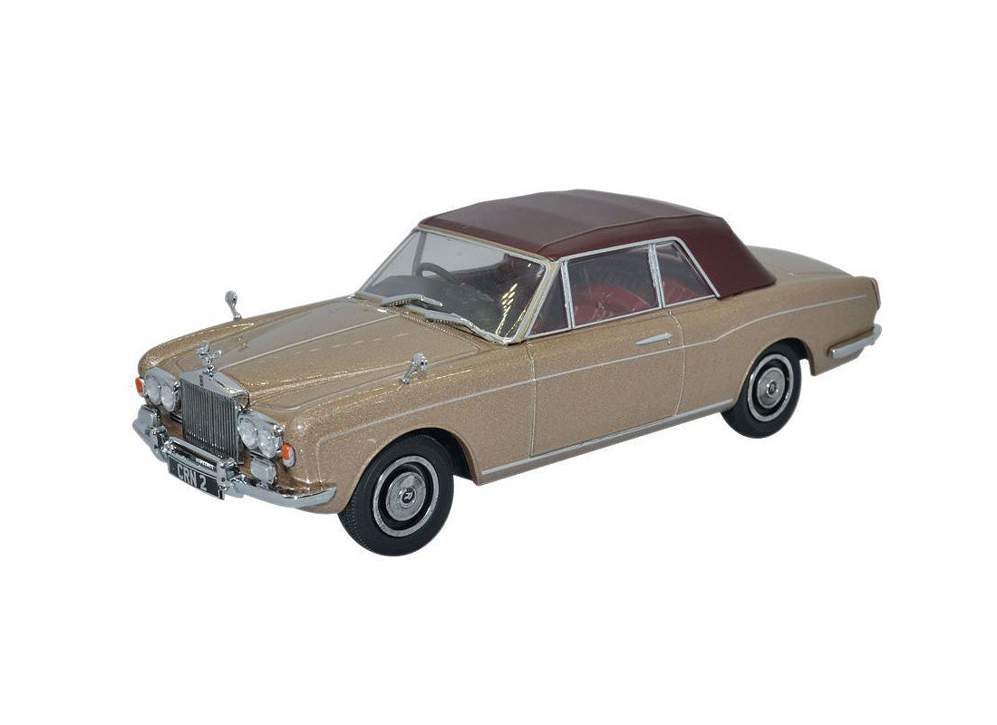Rolls Royce Corniche Convertible Closed Roof in Persian Sand