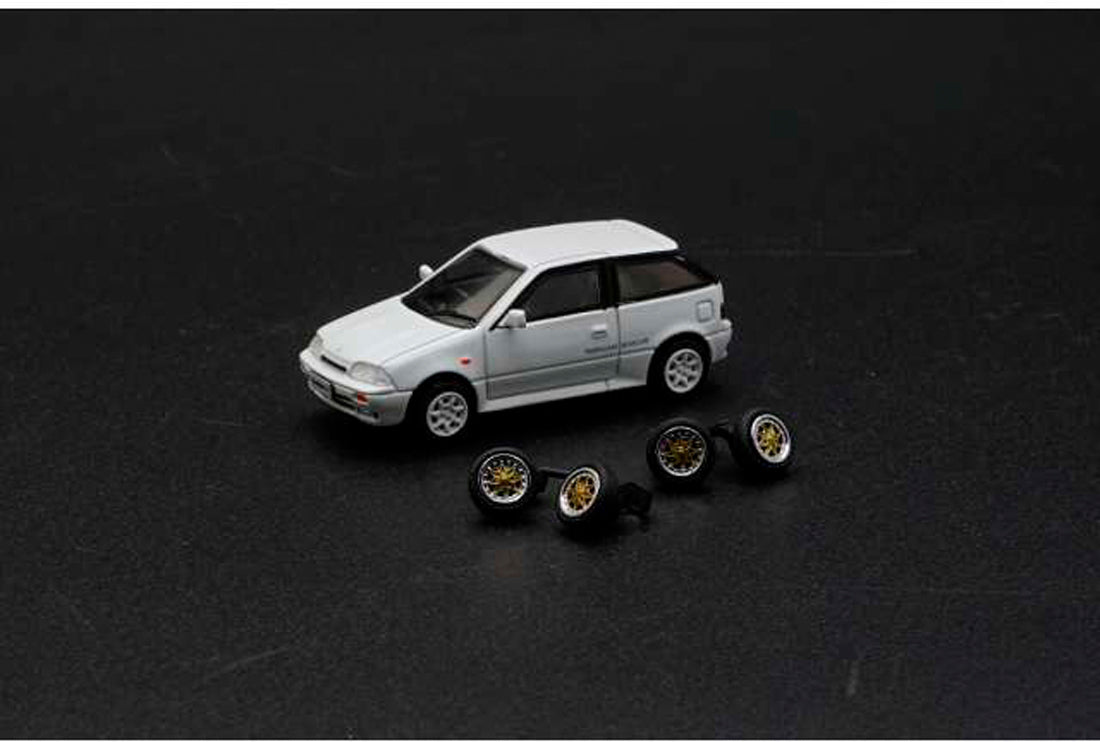 Suzuki Swift (RHD 1989) in White