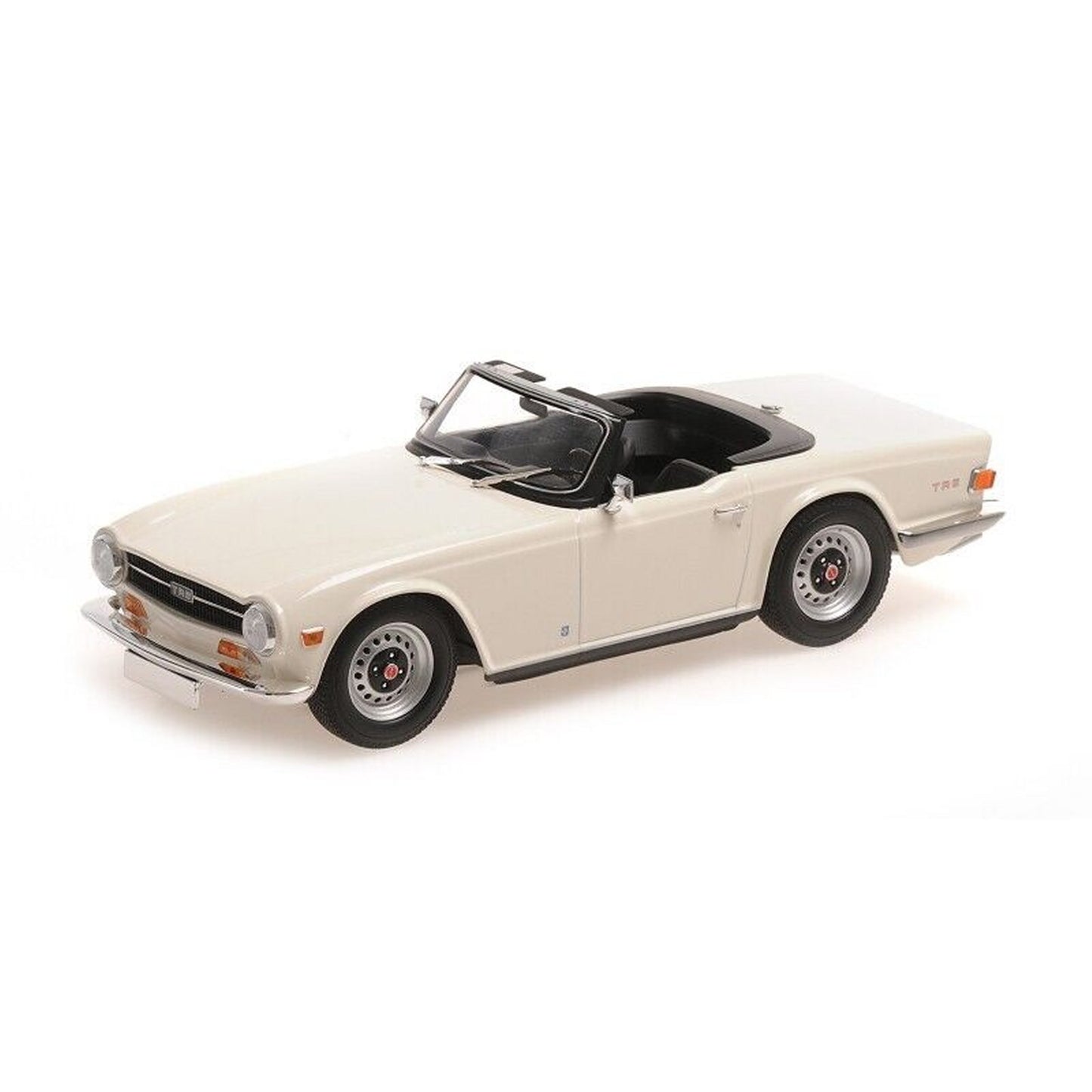 Triumph TR6 (LHD 1969) in White