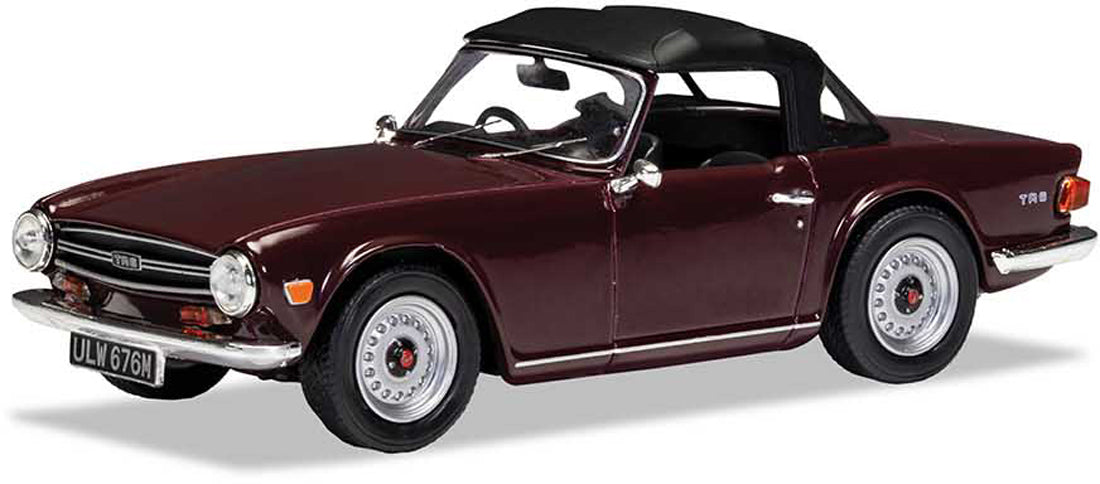 Triumph TR6 Damson (1969) in Red