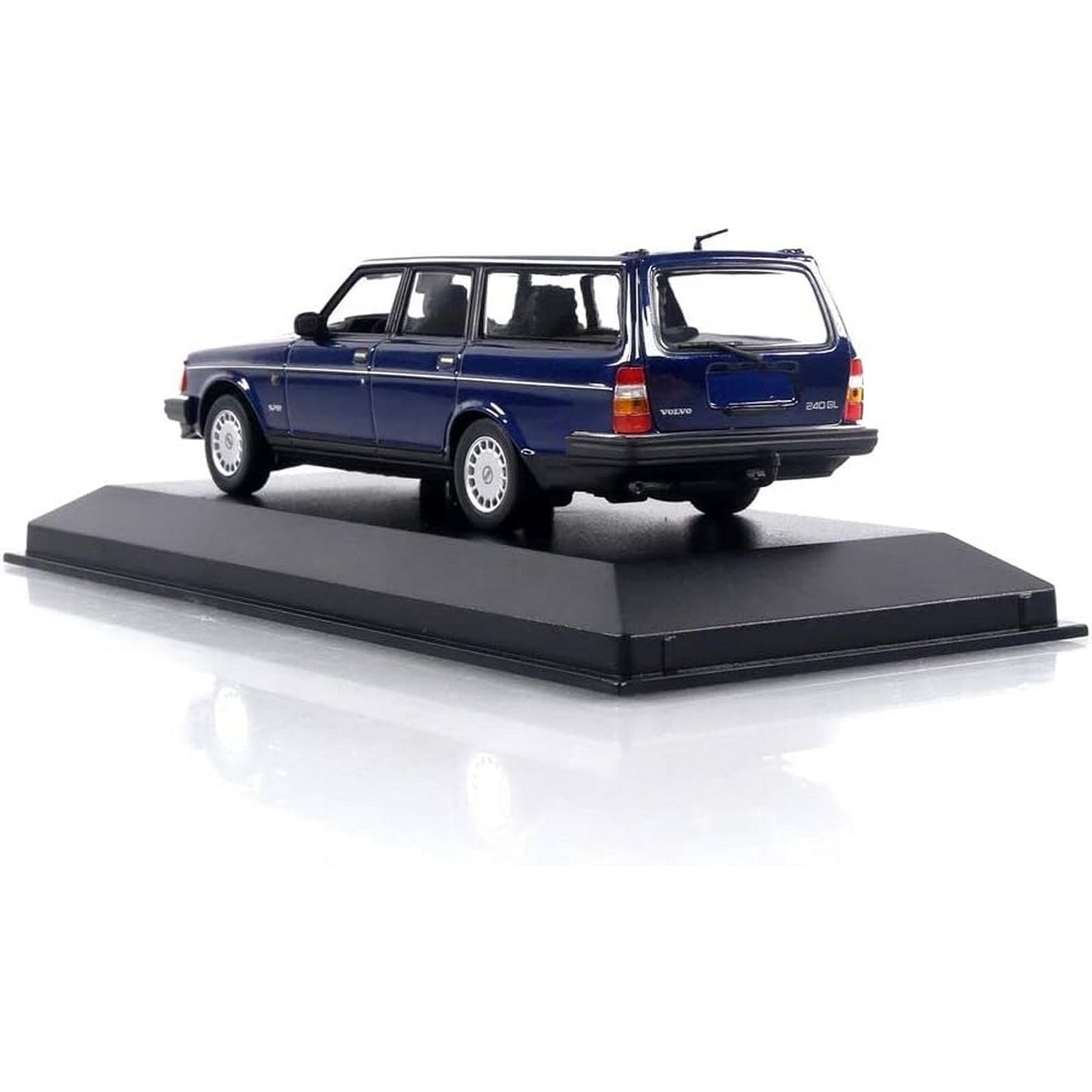 Volvo 240 GL Break (1986) in Dark Blue