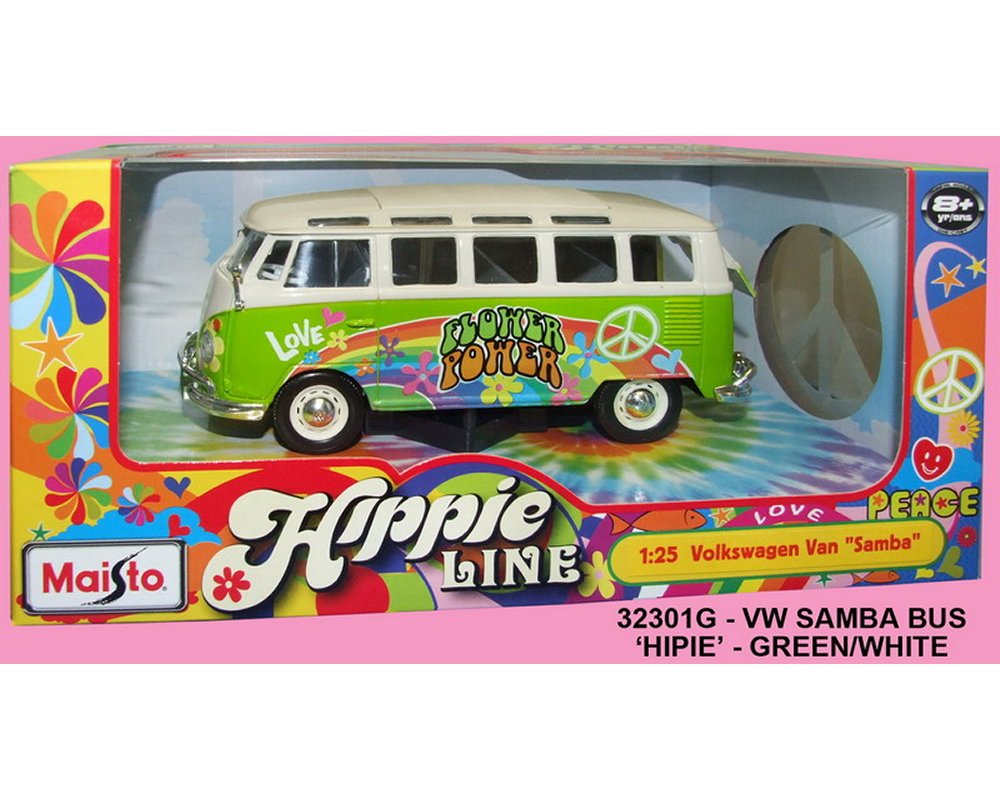 VW Samba Van (Hippie Version) in Green