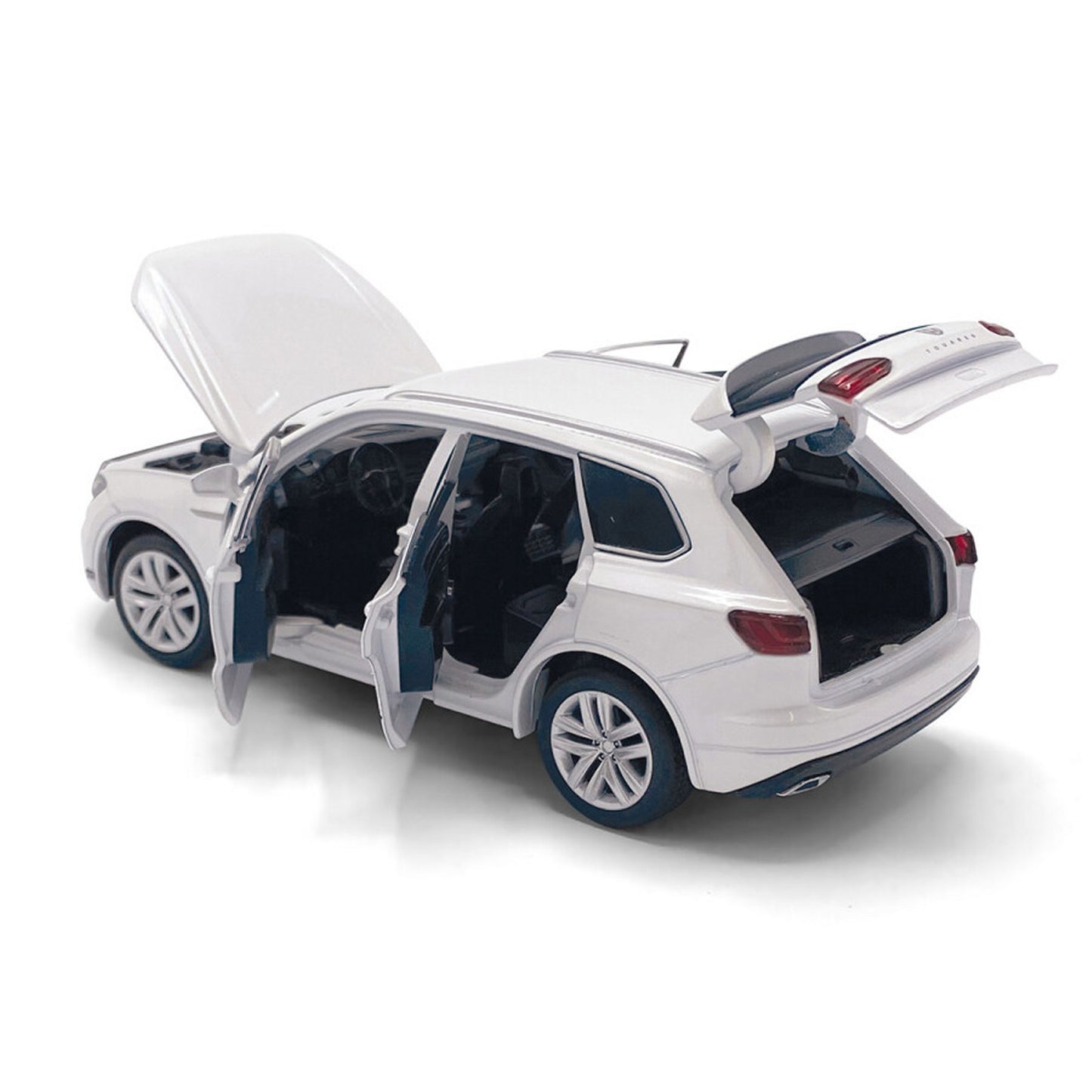 VW Touareg in White