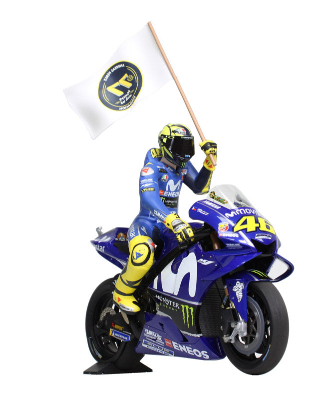 Yamaha YZR-M1 Movistar (MotoGP Catalunya with Valentino Rossi Figure and Flag 2018)