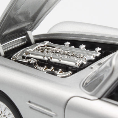 Aston Martin DB5 (1964) in Silver