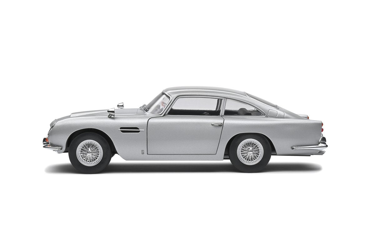 Aston Martin DB5 (1964) in Silver