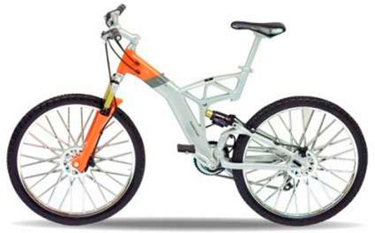 Audi Design Cross Pro in Silver/Orange