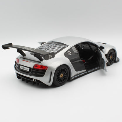 Audi R8 (LMS) in Silver