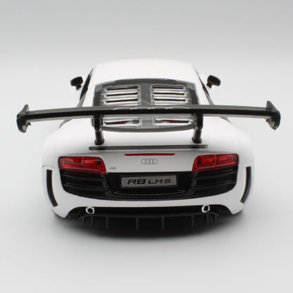 Audi R8 (LMS) in white