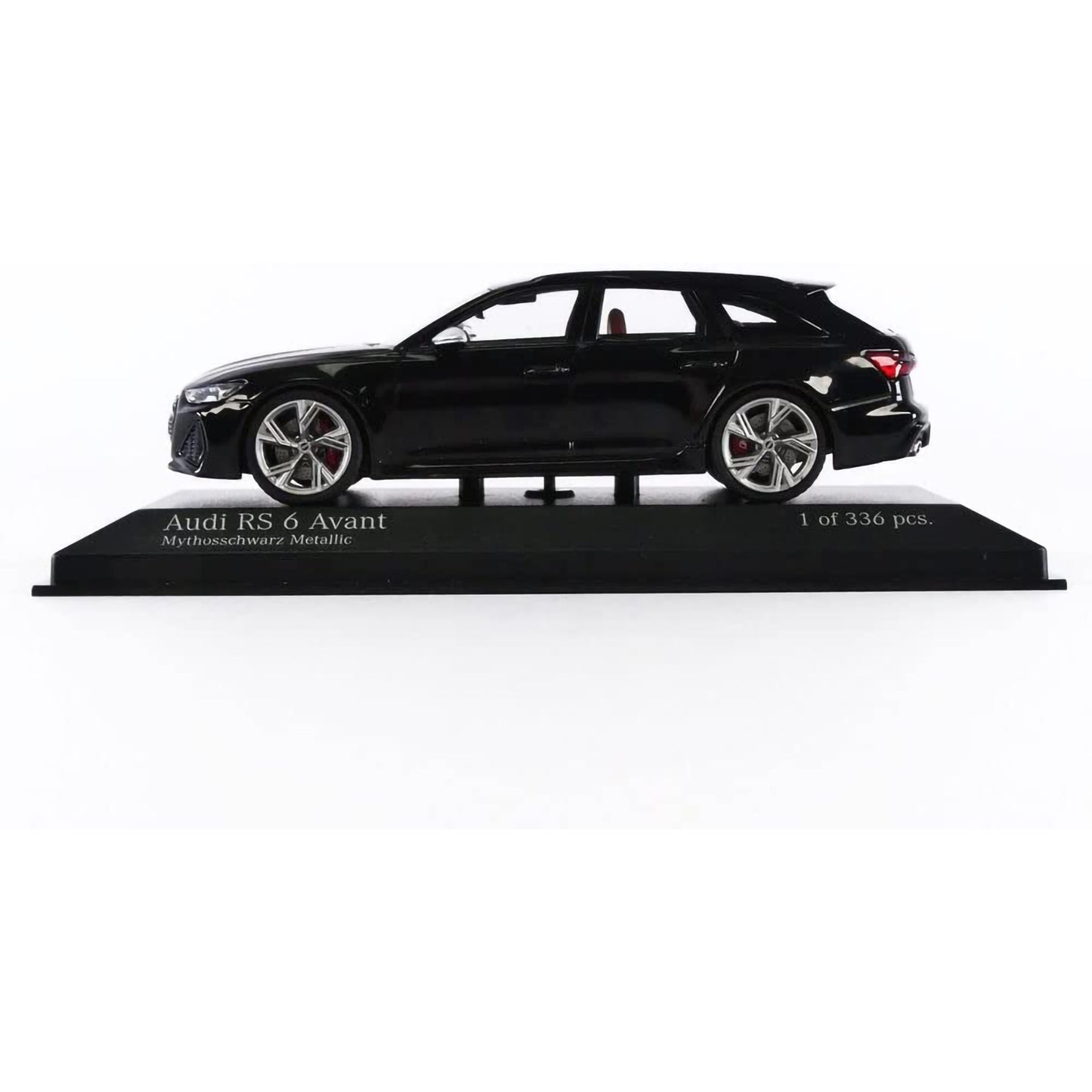 Audi RS 6 Avant (2019) in Metallic Black