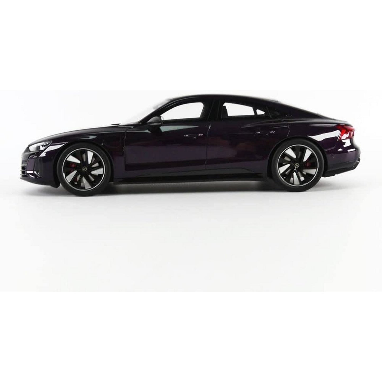 Audi RS E-Tron GT (Resin Series) in Velvet Violet