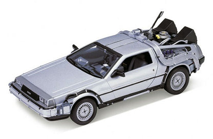 DeLorean DMC 12 From Back To The Future Part 2 in Silver