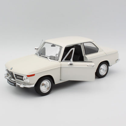 BMW 2002 Ti in cream