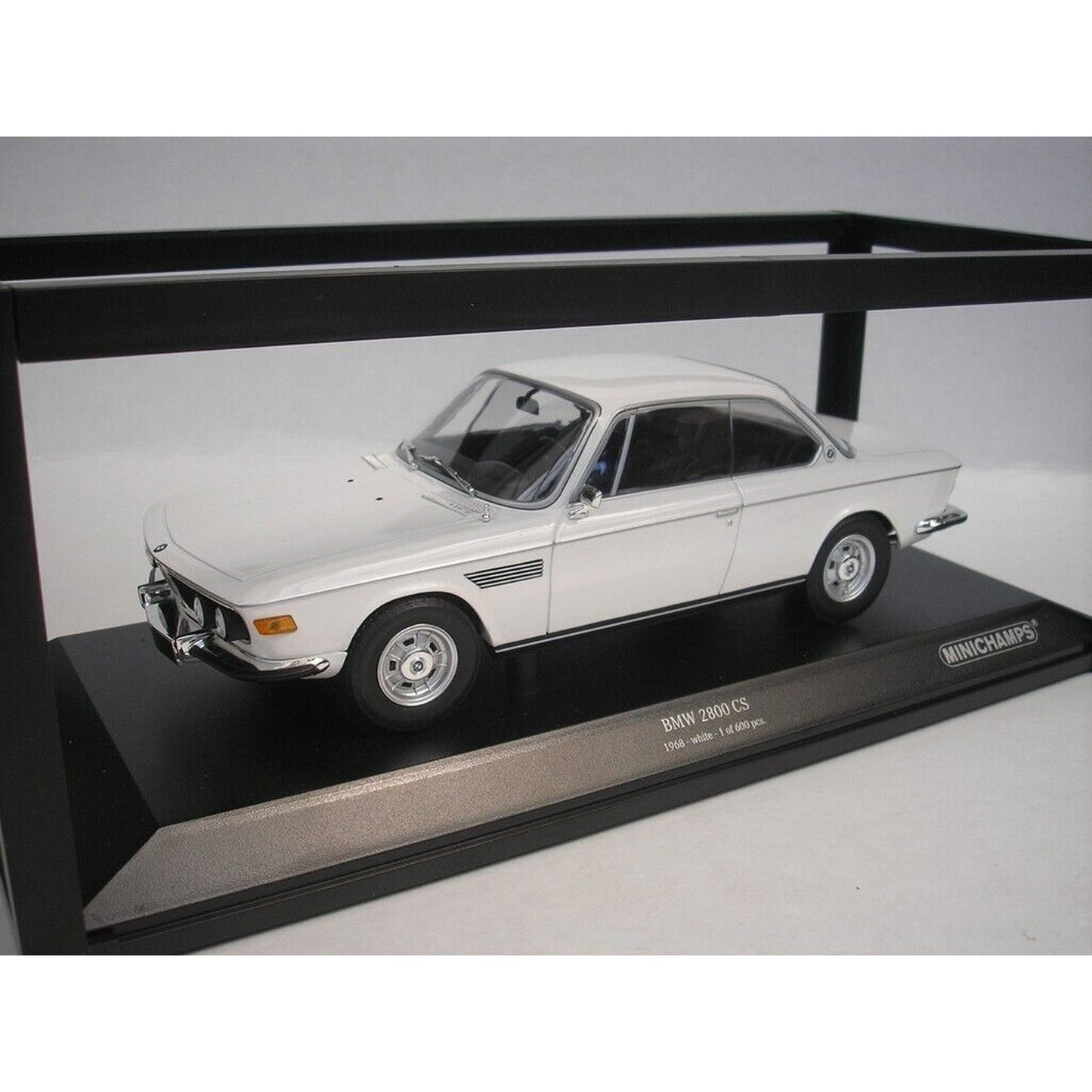 BMW 2800 CS (1968) in White