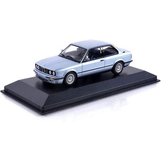 BMW 3 Series (1986) in Silver/Blue