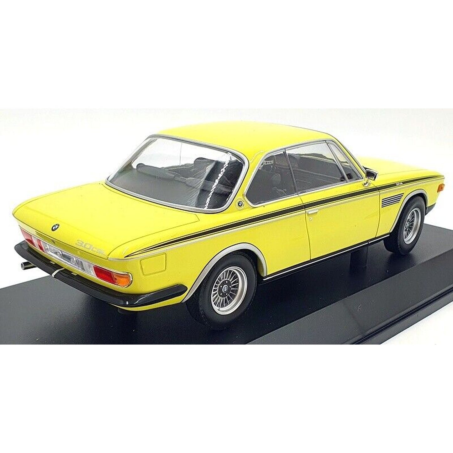 BMW 3.0 CSL (1971) in Yellow