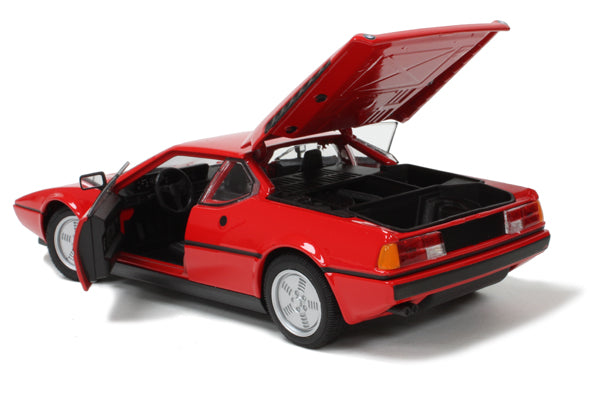 BMW M1 in Red