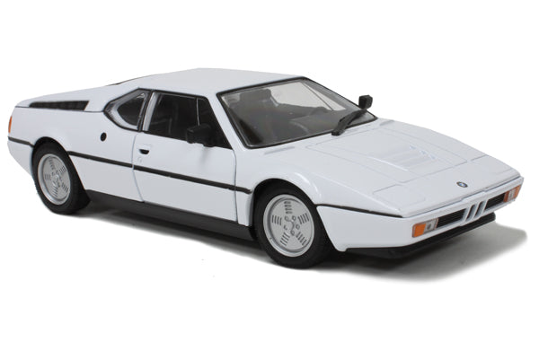 BMW M1 in White