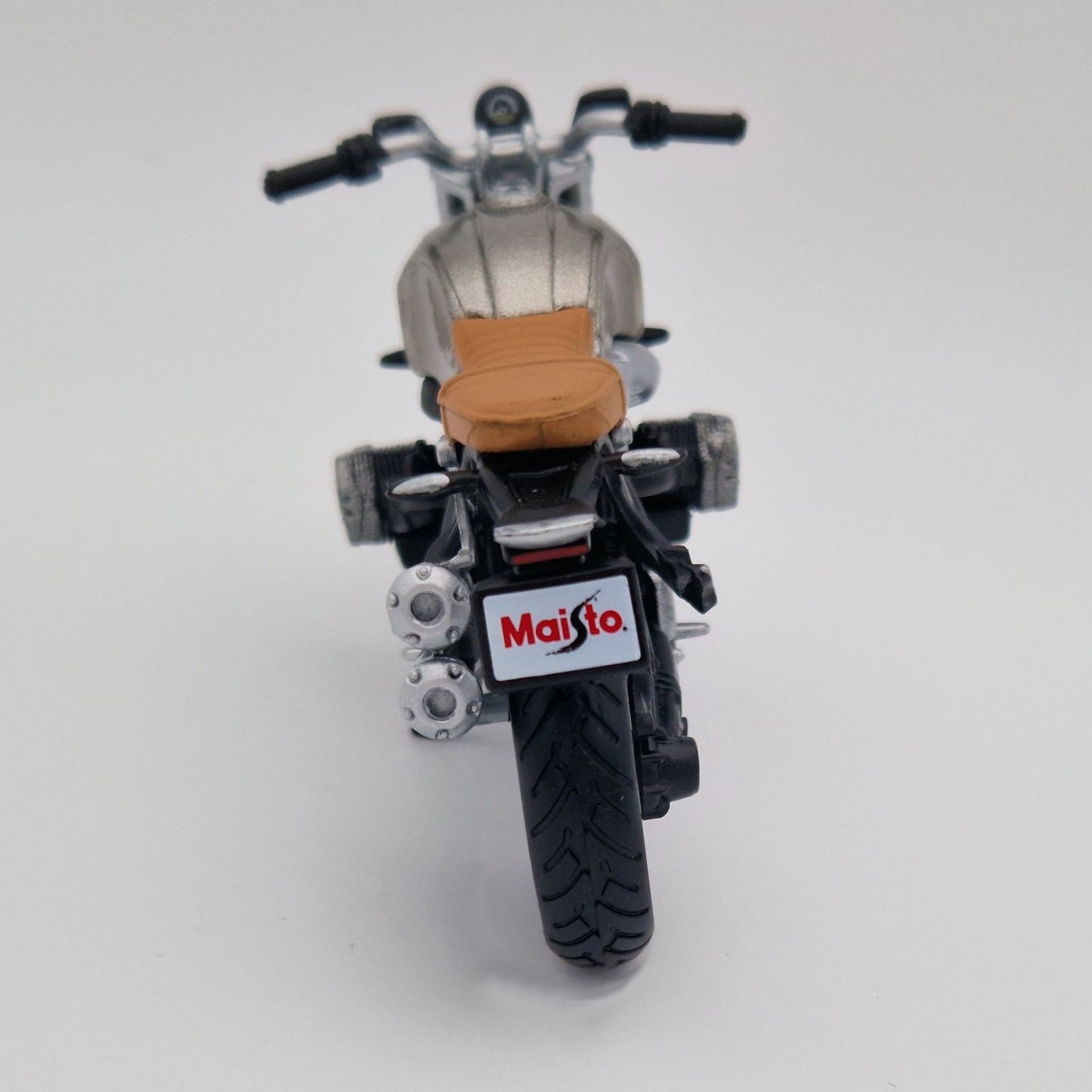 BMW R Nine T Scrambler in Silver