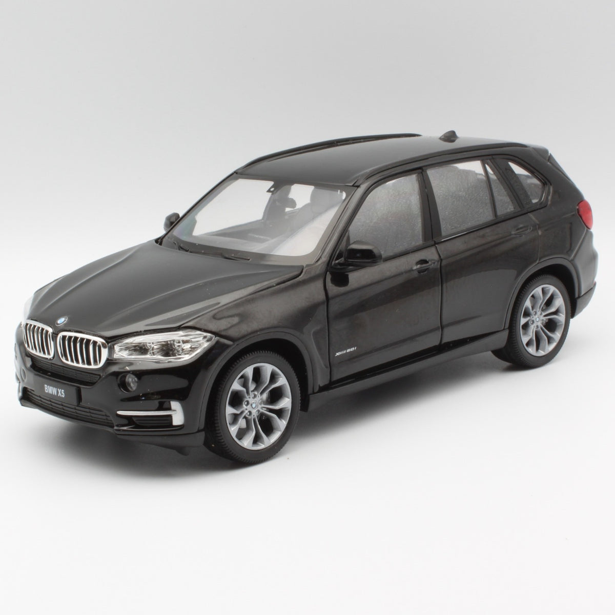 BMW X5 in black
