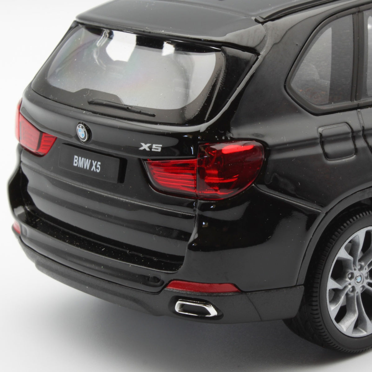 BMW X5 in black